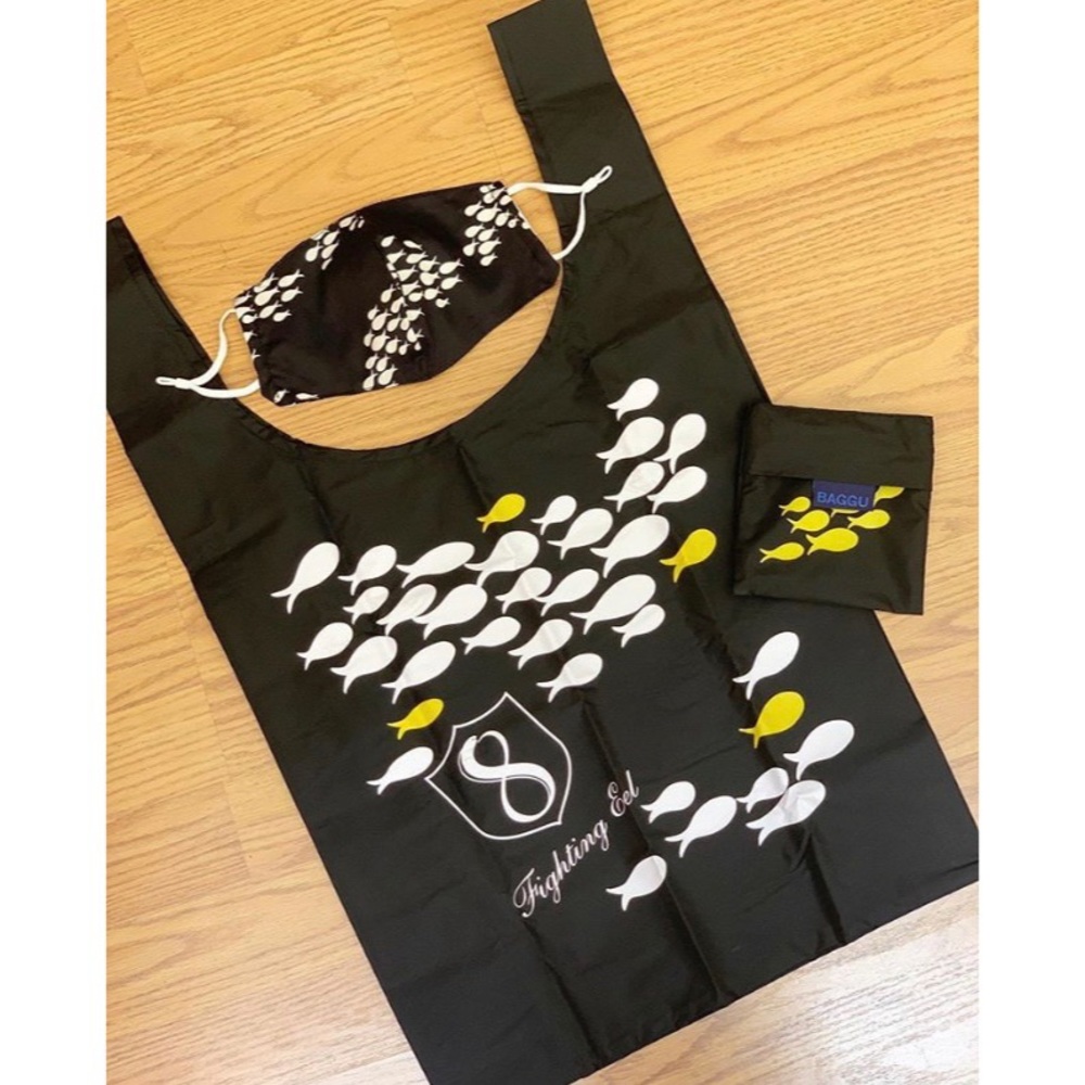 Fighting Eel face mask and baggu